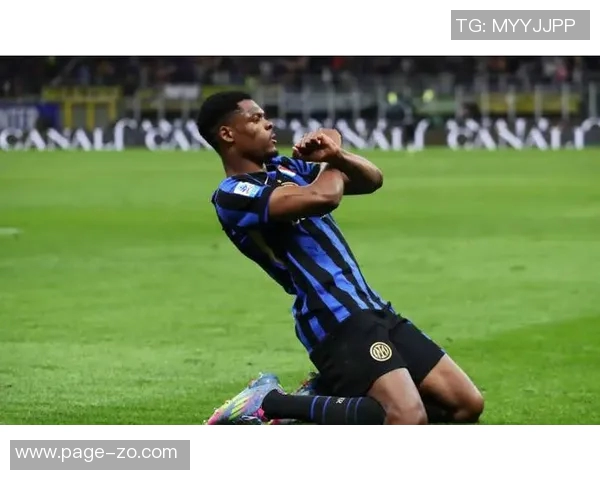 邓弗里斯更换经纪人若顶级球队求购将考虑转会事宜